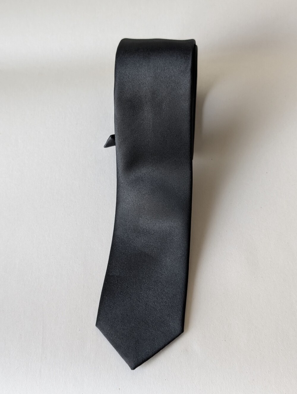 Vesuvio Napoli Italy Slim Skinny Black Satin Tie Size 57.5" Long